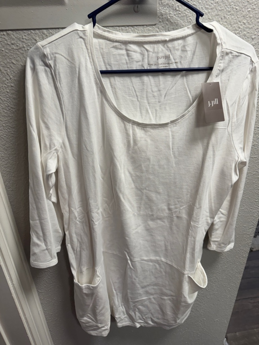 J. Jill White Scoop Neck 3/4 Sleeve Tunic with Front Pockets